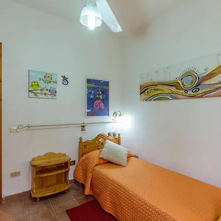 A Due Passi Dalla Spiaggia Apartment Santa Lucia (Sardinia)