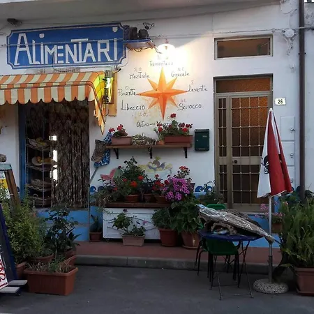 A Due Passi Dalla Spiaggia Apartment