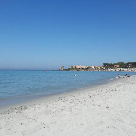Apartment A Due Passi Dalla Spiaggia Santa Lucia (Sardinia)