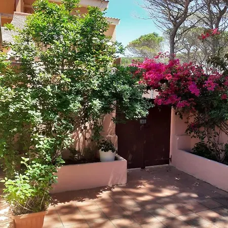 Apartment A Due Passi Dalla Spiaggia *